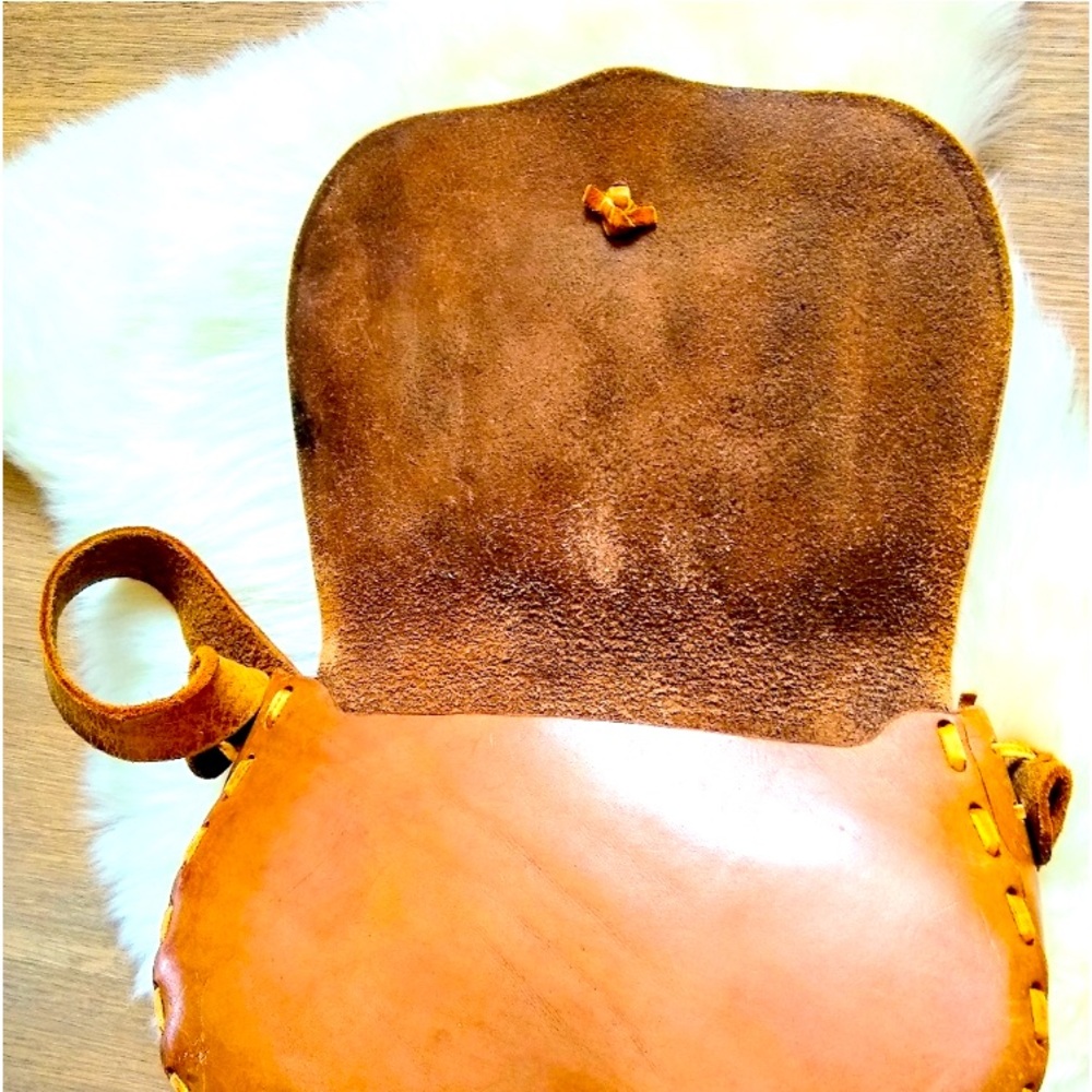 Native American Leather tooled Bag - Picture 3 of 7
